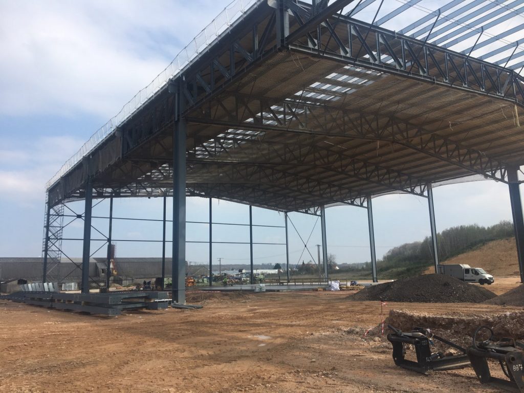 travaux de construction du nouveau centre de tri des recyclables des Vosges